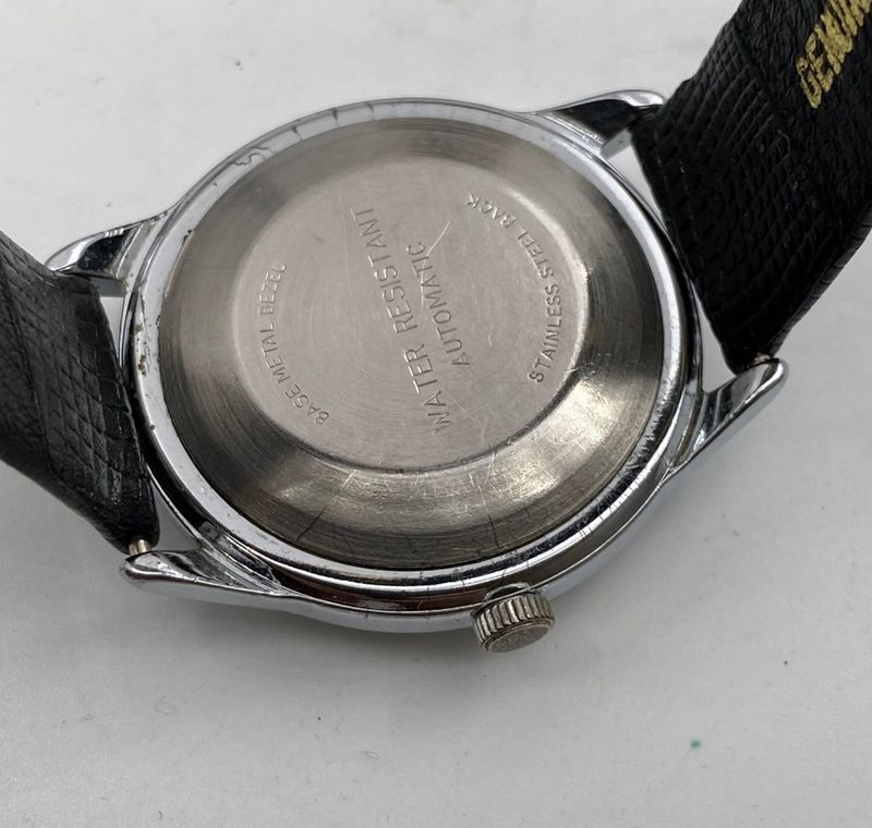 Timex automatic med dag/dato.