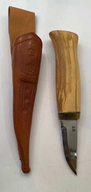 Hovedbilde Slirekniv med signatur på slire. (8)
