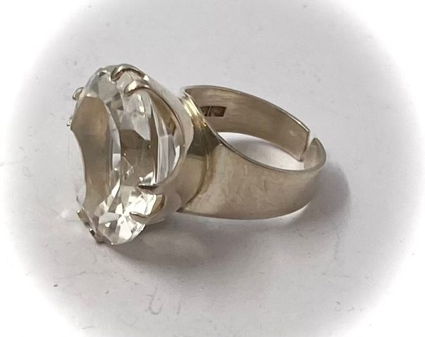 Hovedbilde Ring 925 sølv med stor stein fra Salovaara