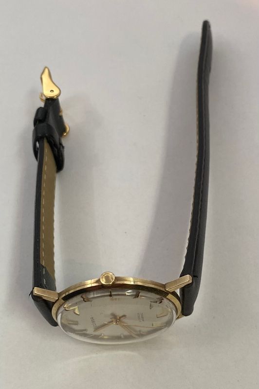 14 k Gull Edissa 21 Jewels Incabloc mekanisk m. sort reim