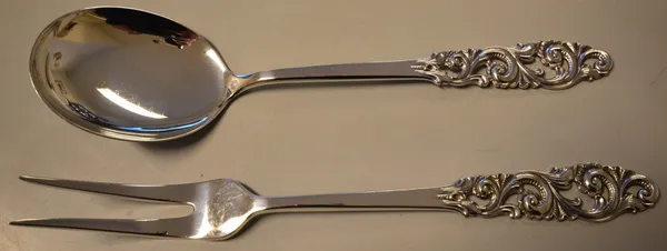 Hovedbilde Telesølv: Anretningssett i 830 S