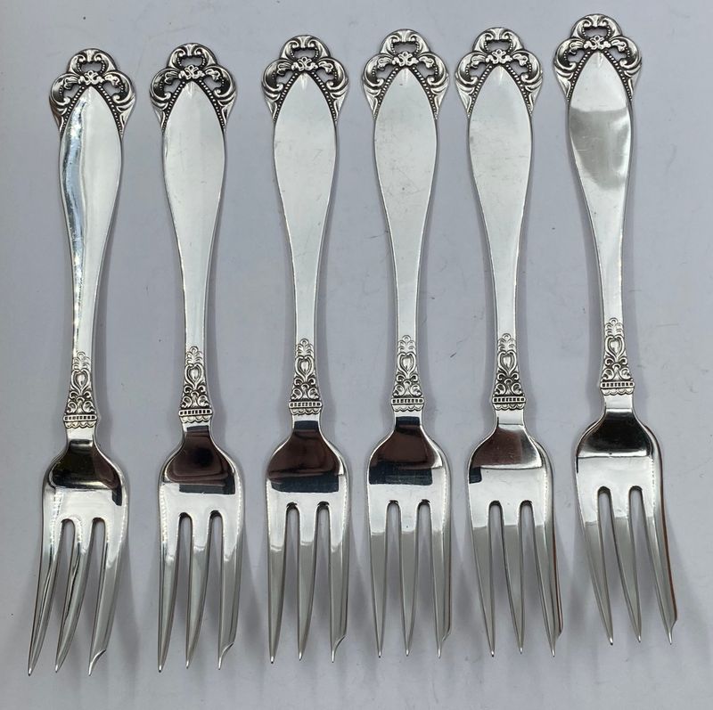 Laila: 6 x kakegaffel 14,5 cm.